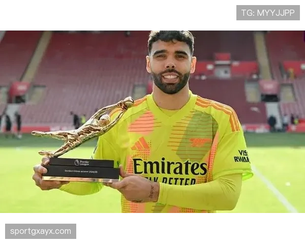 金手套奖悬念迭起，足球门将巅峰对决引关注