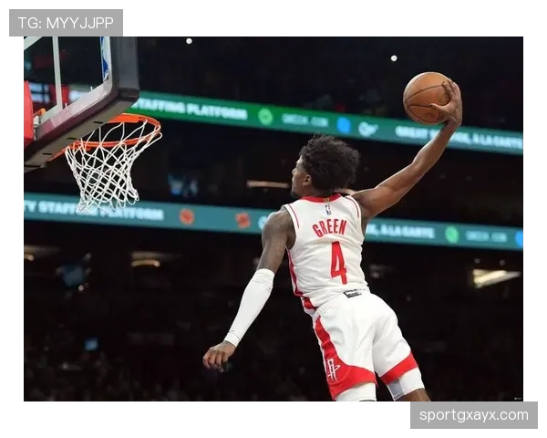 替补崛起！球队新星在关键时刻展示实力推动胜利表现值得关注