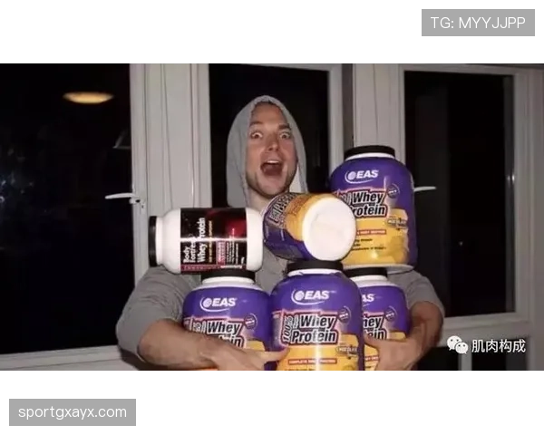 易建联家里冰箱贴都是蛋白粉空罐